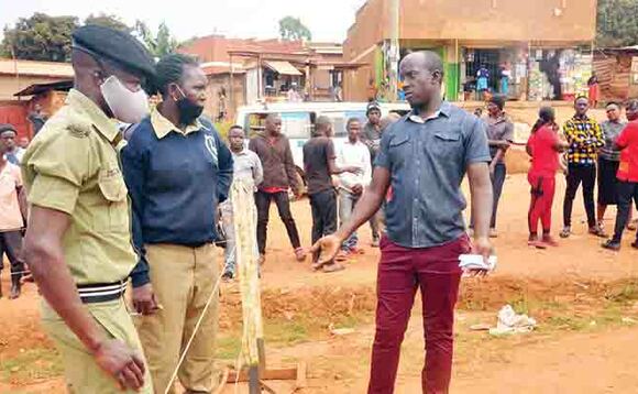 Migadde eyabbiddwa ng’aliko by’annyonnyola poliisi. Migadde eyabbiddwa ng’aliko by’annyonnyola poliisi.