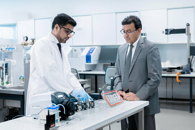 UAE University secures US patent for innovative battery that converts carbon dioxide into clean energy