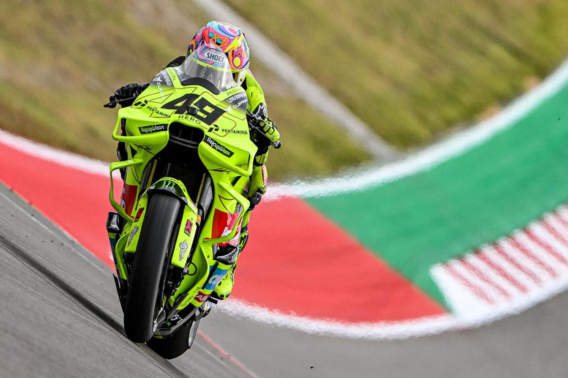 Di Giannantonio beats Bezzecchi for back-to-back poles