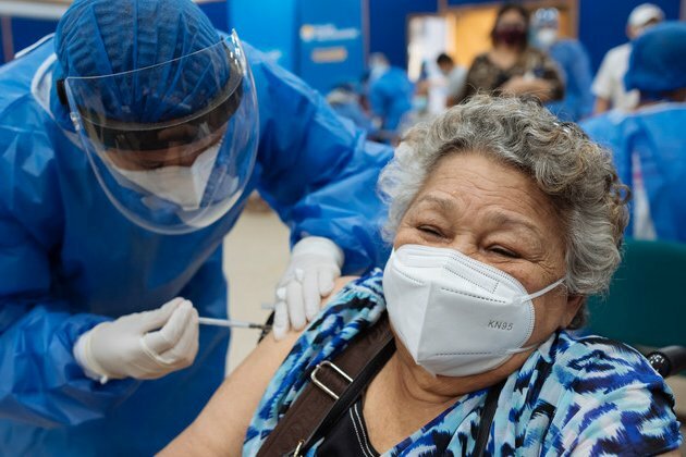 91 countries now offer COVID-19 vaccinations to refugees, says UNHCR