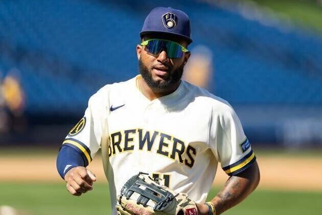 NL Central capsules: Can Brewers claim 4th straight division title?