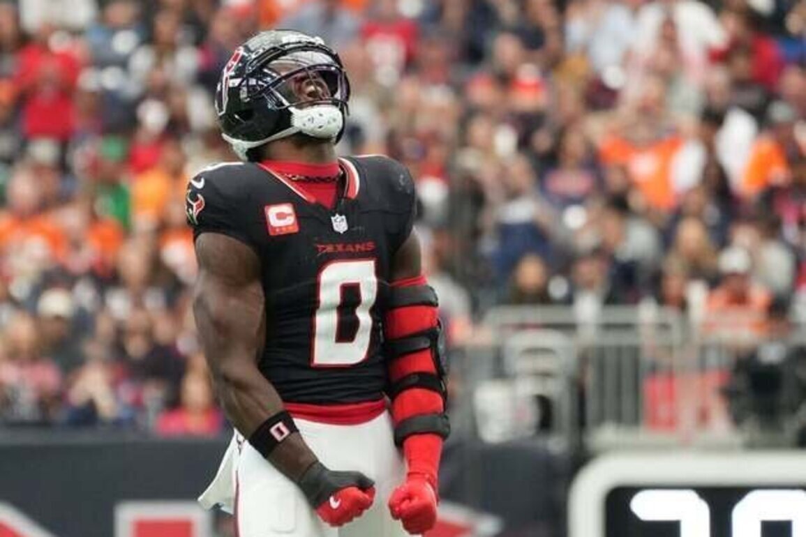 Texans officially sign LB Azeez Al-Shaair to extension
