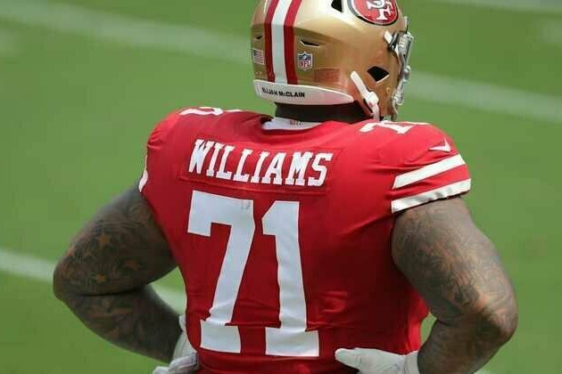 Trent Williams Presente en la Prctica de los 49ers