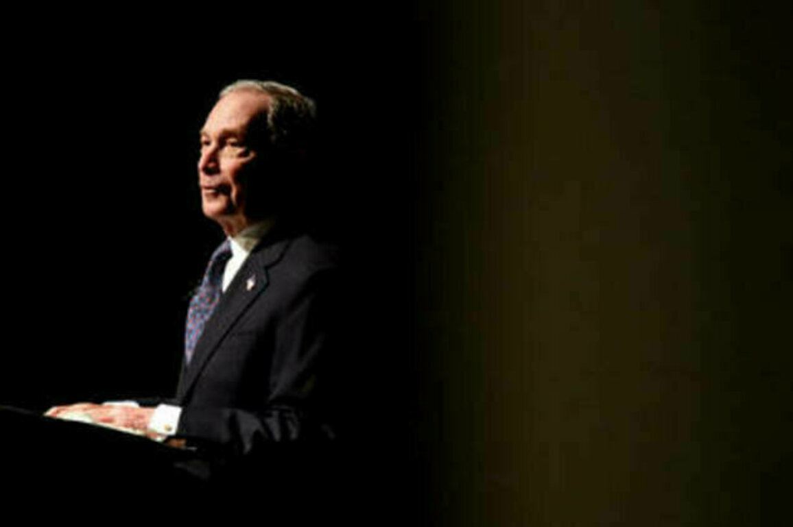 US faces fiscal collapse - Michael Bloomberg