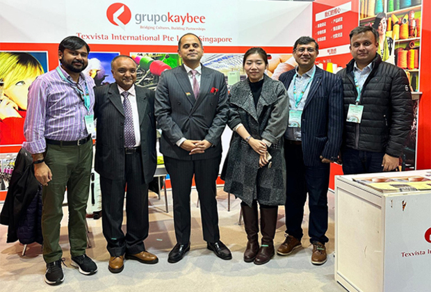 Shanghai Consulate General Pratik Mathur visits India Pavilion of Yarn Expo Spring, interacts with exhibitors