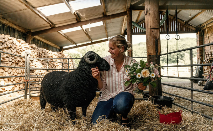 Ellen Firth, owner of Firth Flock Flower Farm in Ruthin, has spoken about the experiences and knowledge she has gained in order to diversify her farm to floristry business with support from the Welsh Government