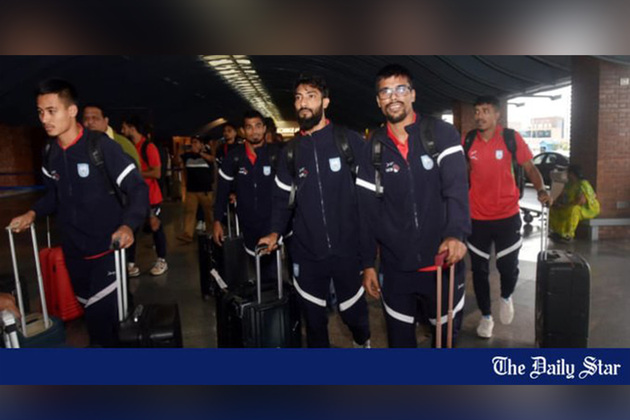 Bangladesh football team stuck in Nepal returns home