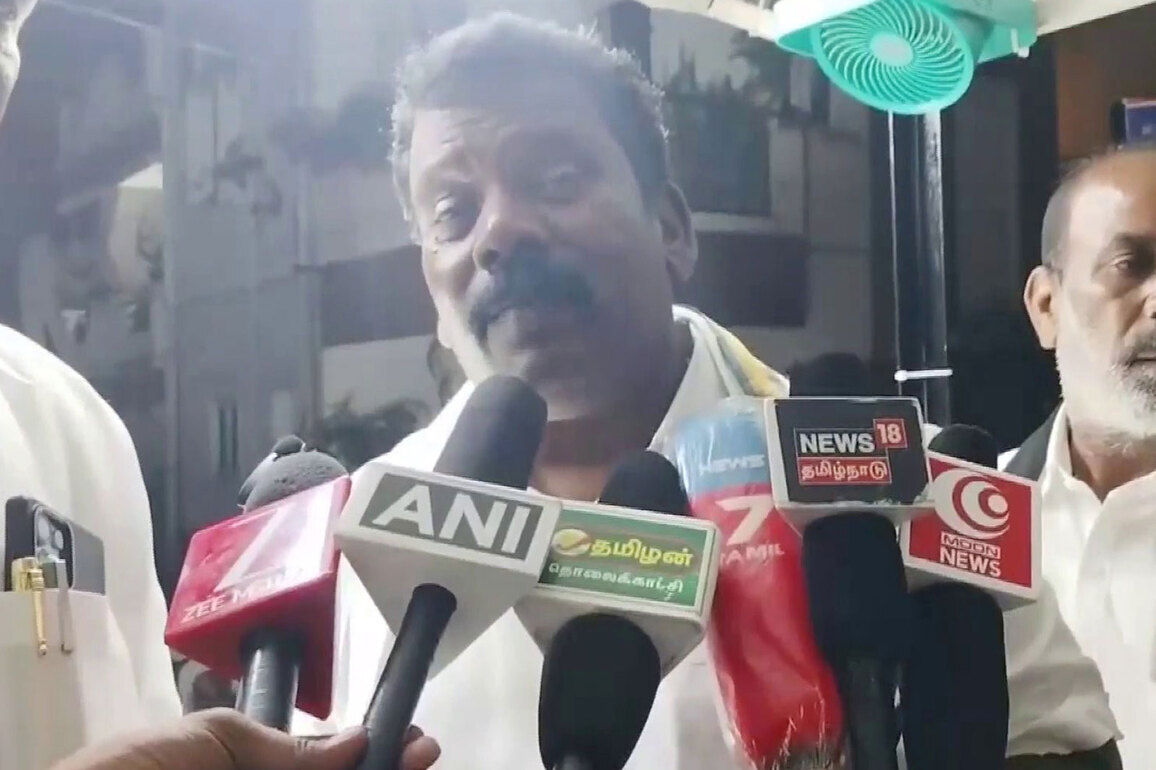 Tamil Nadu: Congress chief Selvaperunthagai asks EPS to apologise for Sathankulam custodial death case