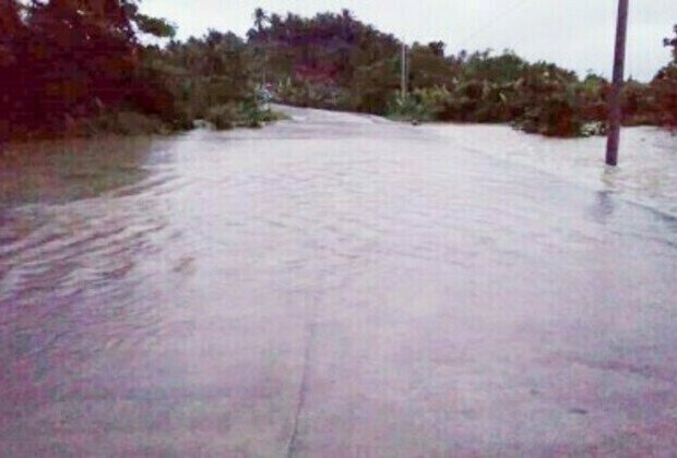 Main Samar highways closed due to flooding