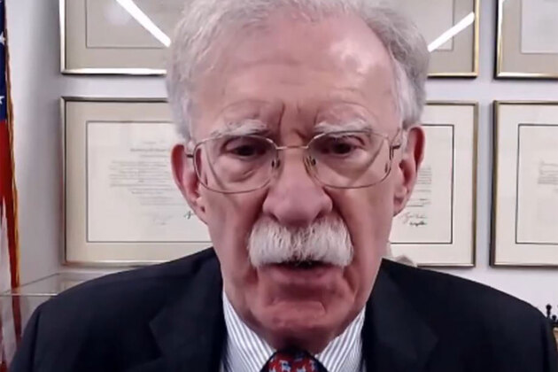 Trump Warns India on Tariffs Amid Russian Oil Purchases