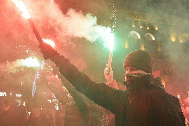 US gives Neo-Nazis carte blanche in Ukraine Russia