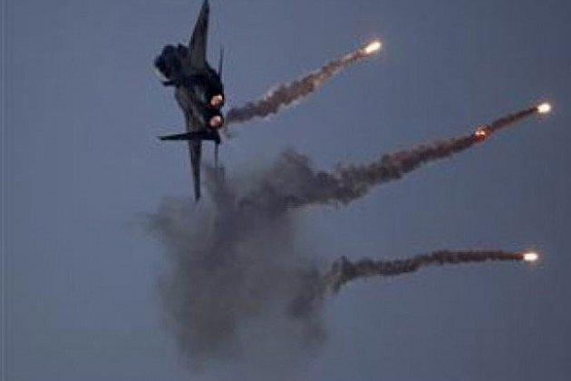 U.S. airstrikes mistakenly pound Afghan forces overnight