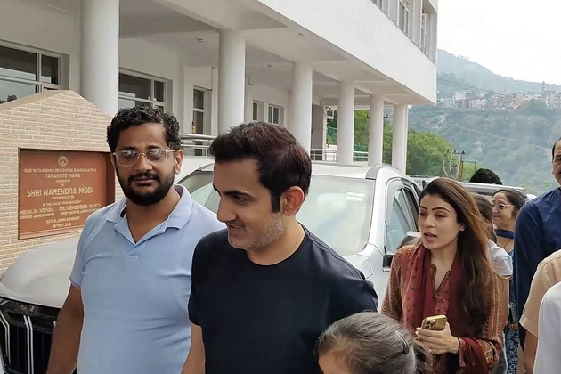 Gautam Gambhir arrives in Katra with family to offer prayers at Shri Mata Vaishno Devi Shrine