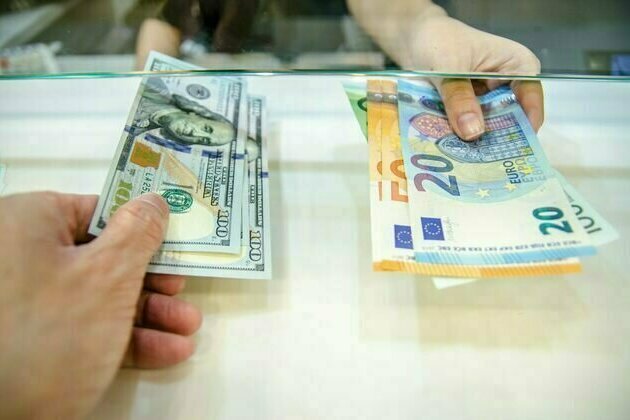 Could the euro replace the dollar as global reserve currency? It's not getting any less likely
