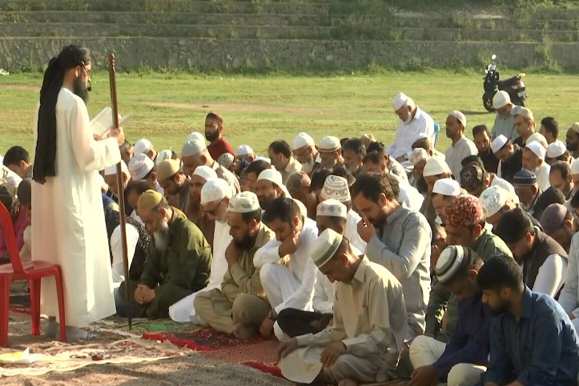 Eid Al-Adha: Large gatherings offer prayers in Jammu and Kashmir, Tamil Nadu