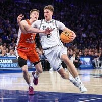No. 3 Duke overwhelms Illinois by 43 points
