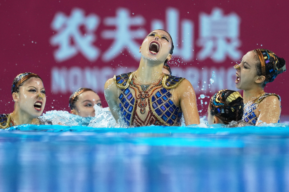 (SP)SINGAPORE-WORLD AQUATICS CHAMPIONSHIPS-ARTISTIC SWIMMING-TEAM ACROBATIC