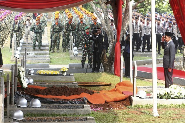 State Funeral Held for Ex-Indonesian President Habibie