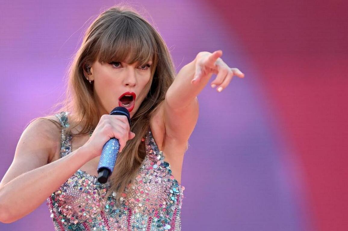 Taylor Swift's Reputation charts again after buy-back