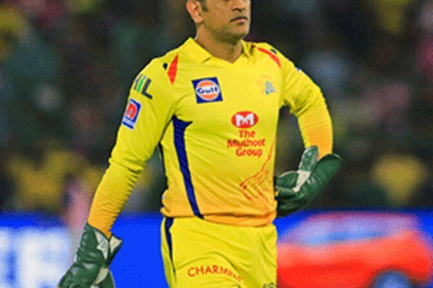 Dhoni&#039;s Chennai to play holders Mumbai in IPL opener