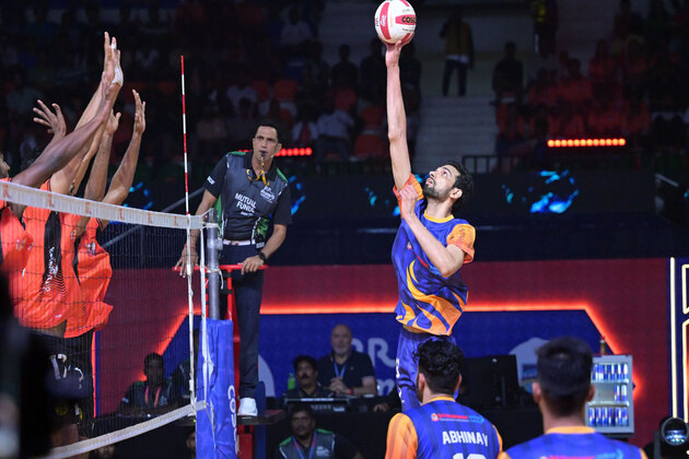 PVL 2025: Ahmedabad Defenders, Mumbai Meteors secure wins