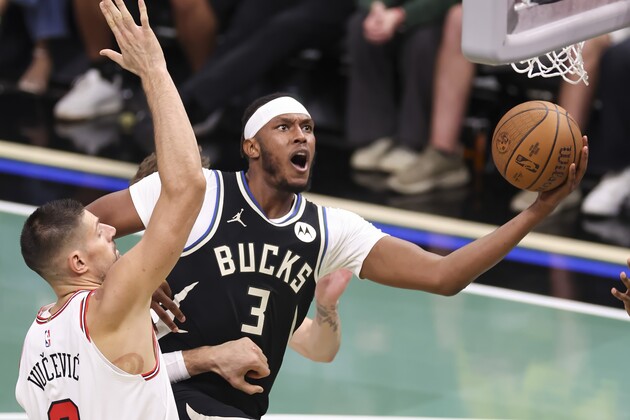 (SP)U.S.-MILWAUKEE-BASKETBALL-NBA-BUCKS VS BULLS