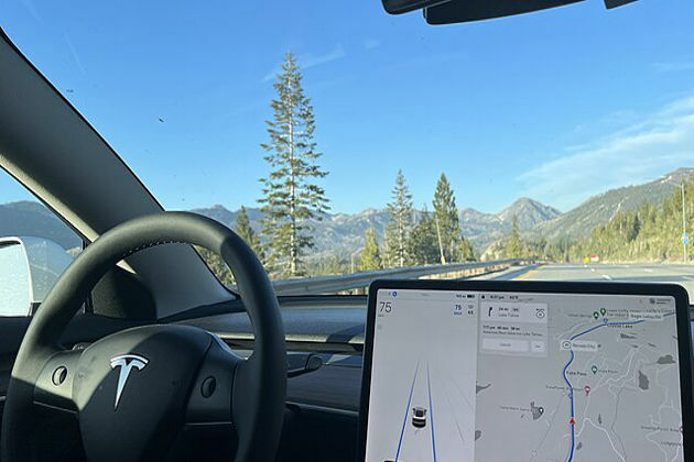 Jury in Miami to decide if Tesla is liable in autopilot-linked death