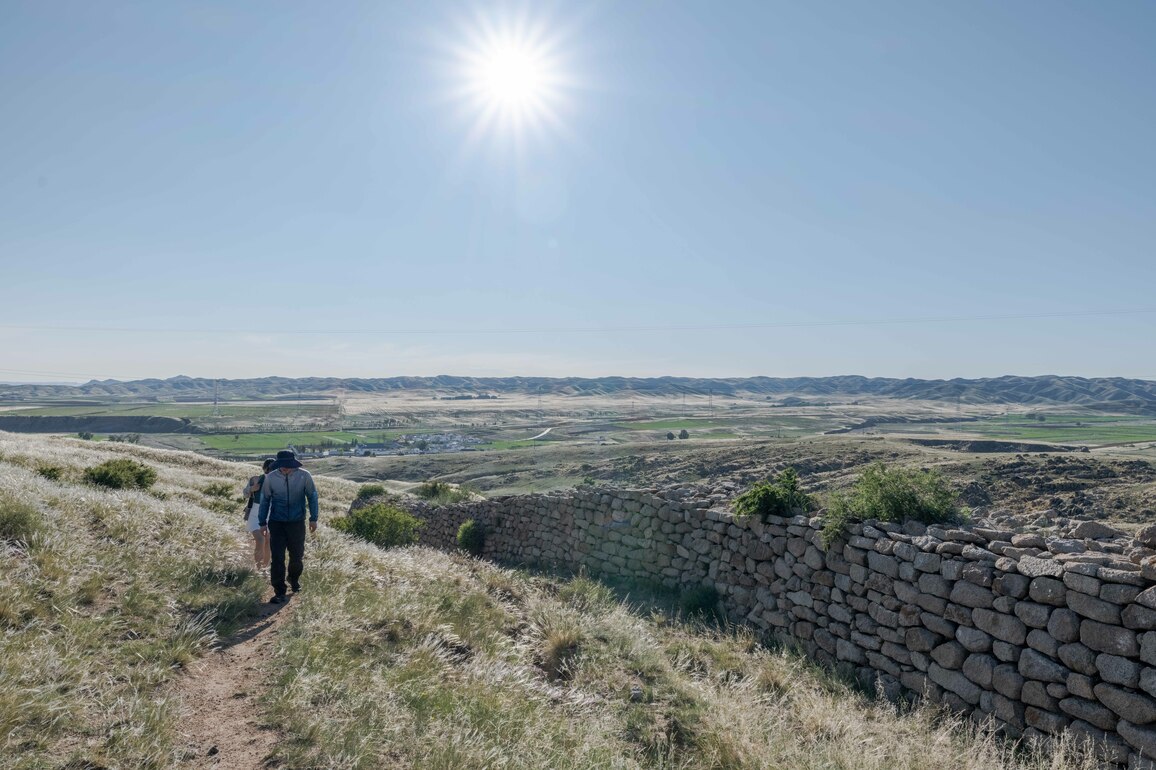 CHINA-INNER MONGOLIA-GUYANG-GREAT WALL (CN)