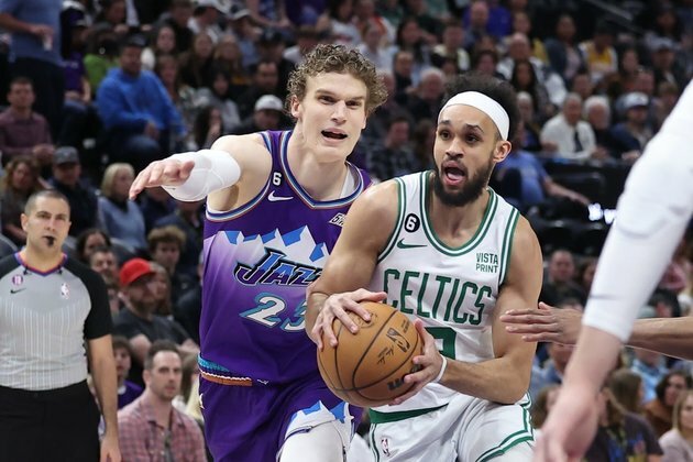 Jazz storm back from 19-point deficit, nip Celtics