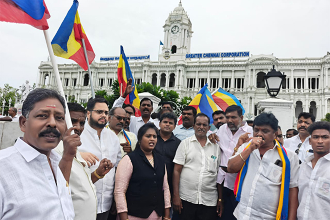 Chennai sanitation workers continue to protest against privatisation for 13th day outside Greater Chennai Coorporation