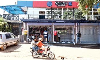 Spoon X Lounge bataddewo amaduuka Spoon X Lounge bataddewo amaduuka