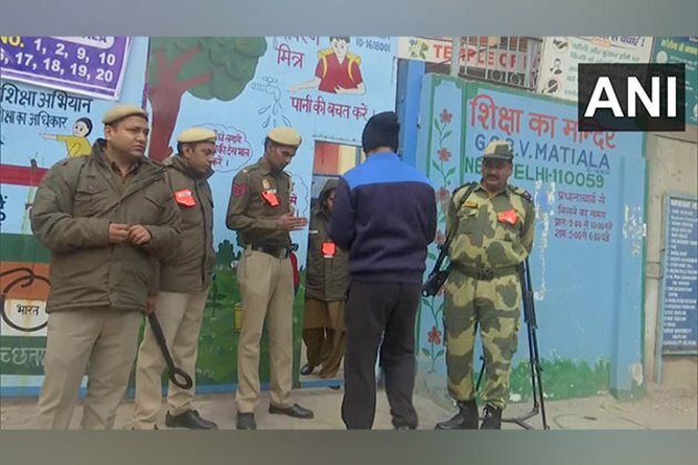 MCD polls: Delhi winter casts its spell over morning voting trends, 9 pc of voters' turnout till 10:30 am