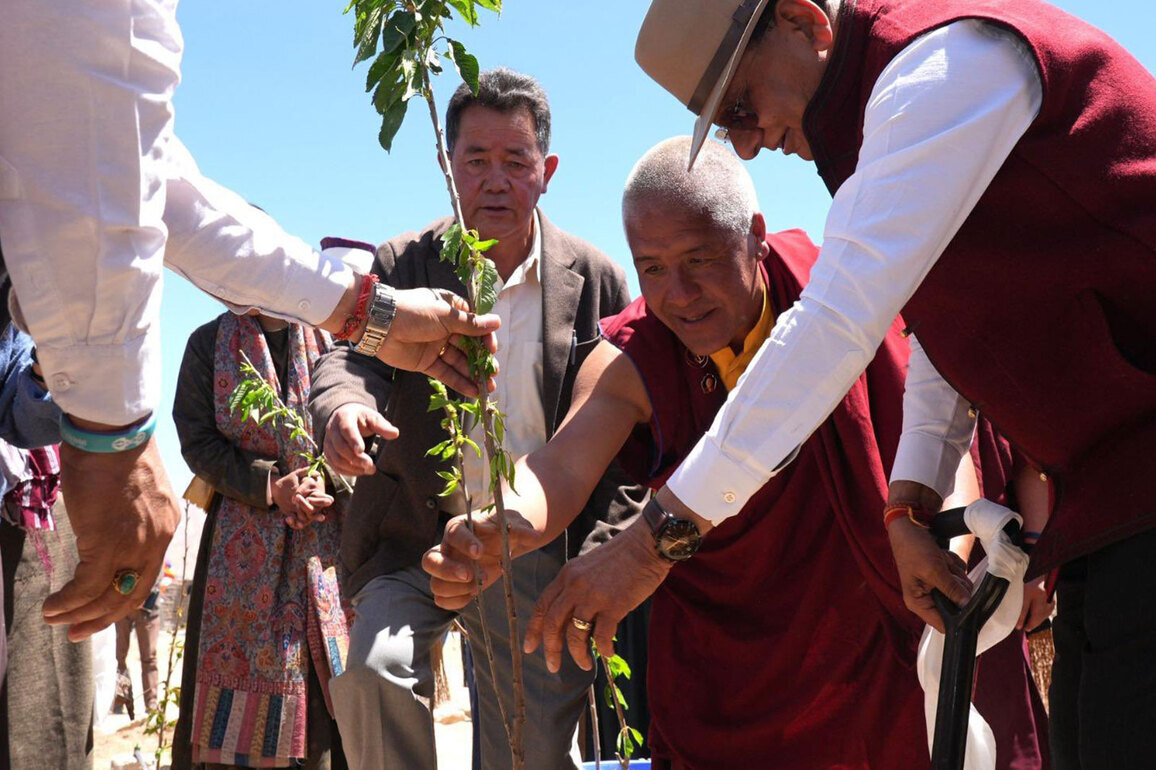 Ladakh LG Vinai Kumar Saxena launches plantation of 2100 cherry saplings at Phyang