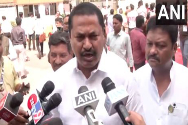 Opposition targets Maharashtra govt following Dhananjay Munde's resignation