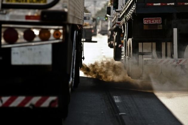 Carbon market allows richest people to pollute, say environmentalists