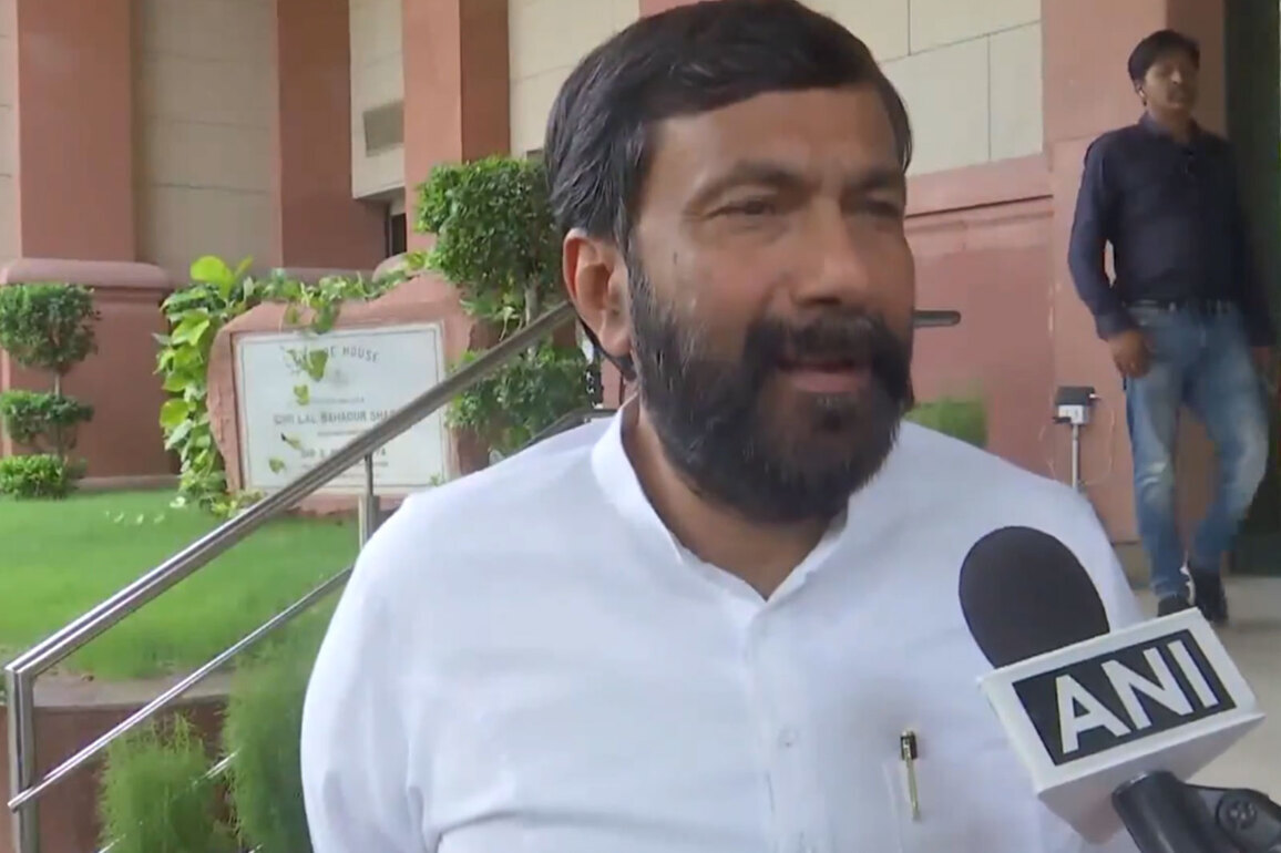 "50% of cabinet positions should be allocated to new faces; final call will rest with High Command": Karnataka Congress Chief Whip