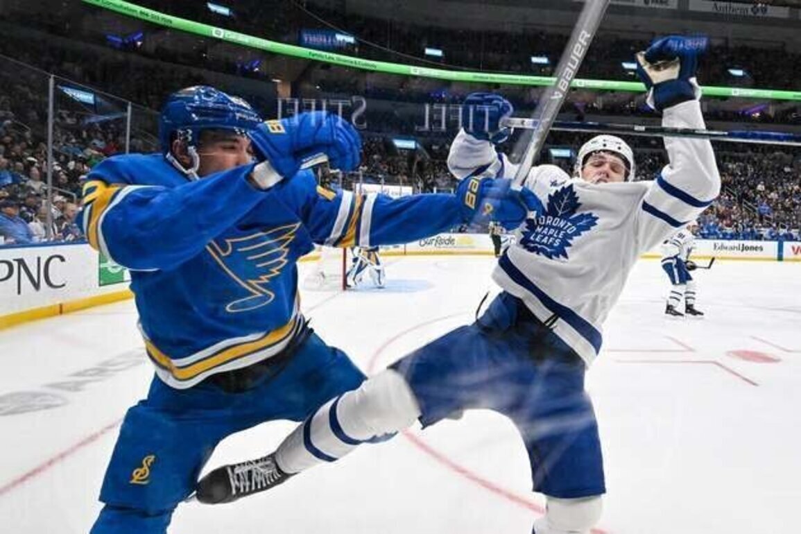 Blues stay hot, crush Maple Leafs