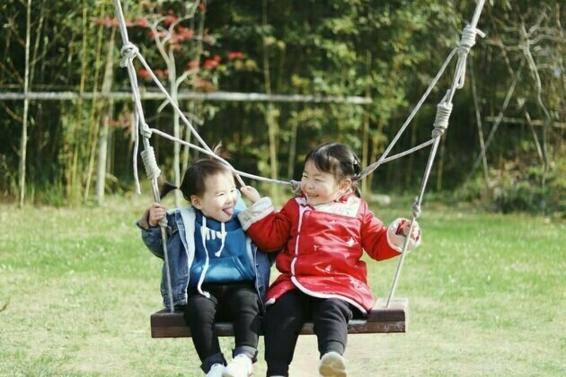 One couple, two apartments, different surnames for the children: how 'two places to stay' is shaping families in China
