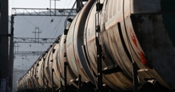 Azerbaijan sends diesel fuel to Armenia