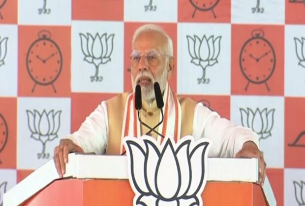 PM Modi attacks Congress in Nashik rally, says party wants to create rift among OBCs