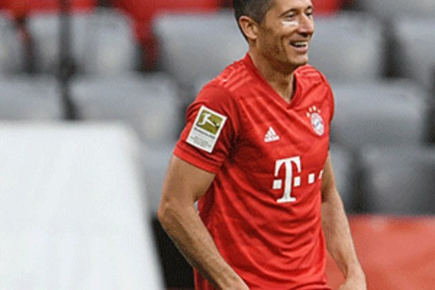 Bayern see off Frankfurt fightback to stay 4 points clear