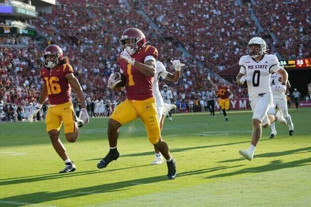 USC rings up 73 points to spoil Missouri State's FBS debut