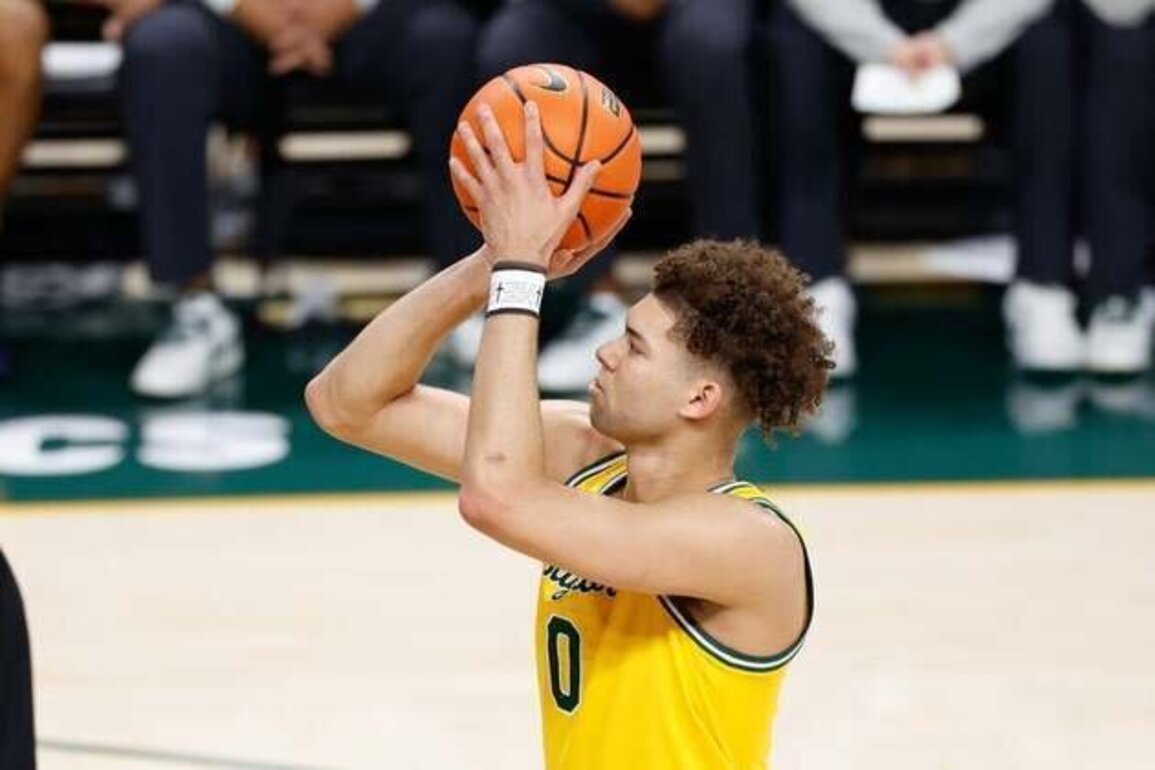 Dan Skillings returns to Cincinnati looking for Baylor win