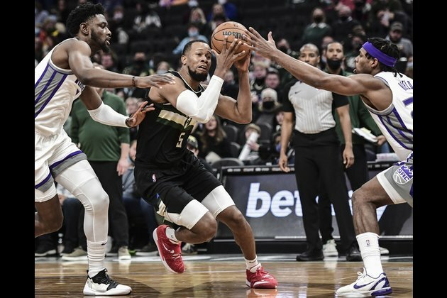 Bucks shoot 50 percent on 3-pointers in win over Kings