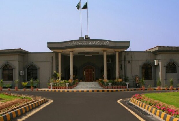 Islamabad High Court accepts Imran, Bushra, Qureshi's appeals for hearing