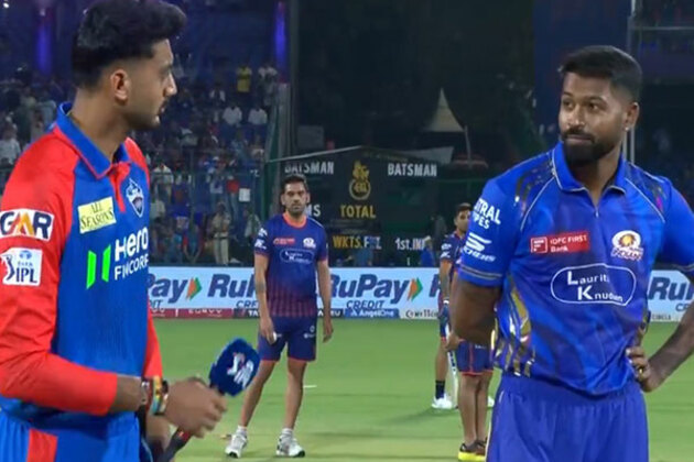 IPL 2025: Delhi Capitals win toss, opt to field against MI; du Plessis ruled out due to injury