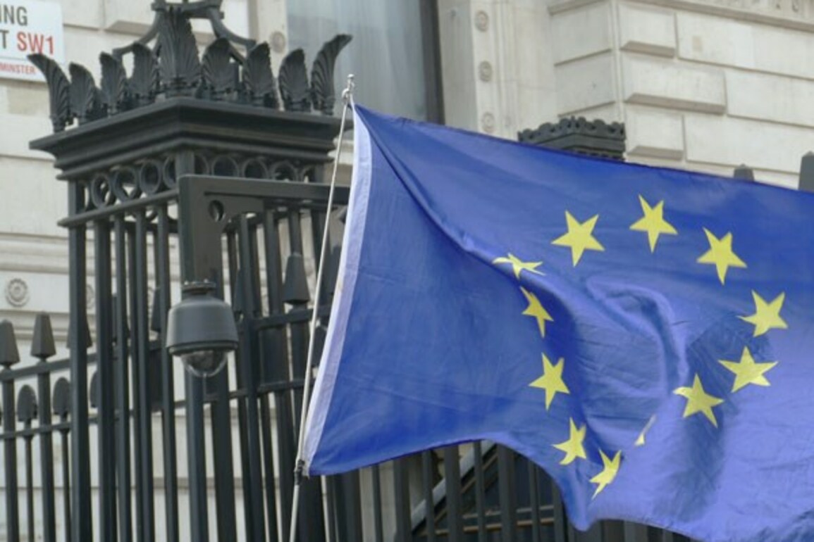 Starmer Urged To Abandon 'Self-Defeating' Red Lines On EU Relationship  16-04-2025