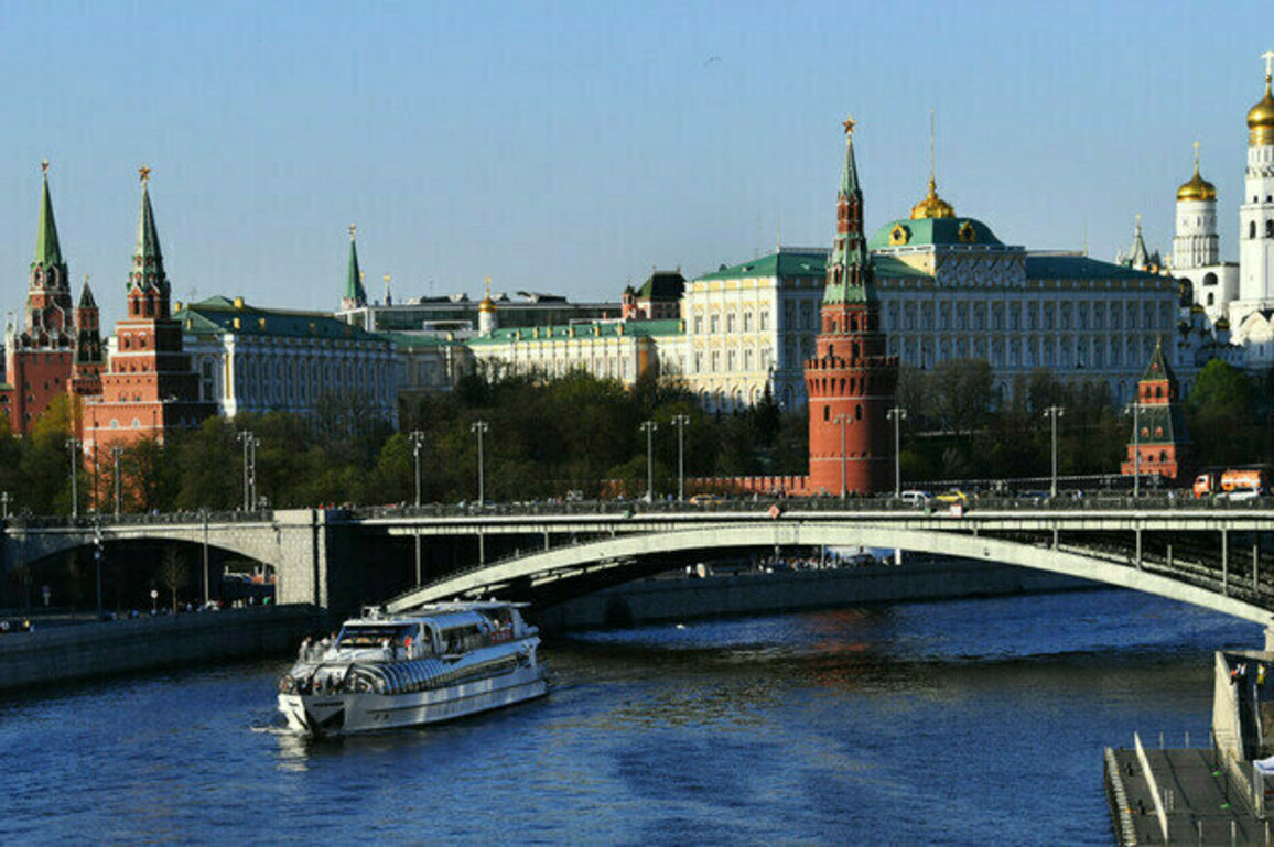 Kremlin responds to Germanys long-range missile pledge to Ukraine