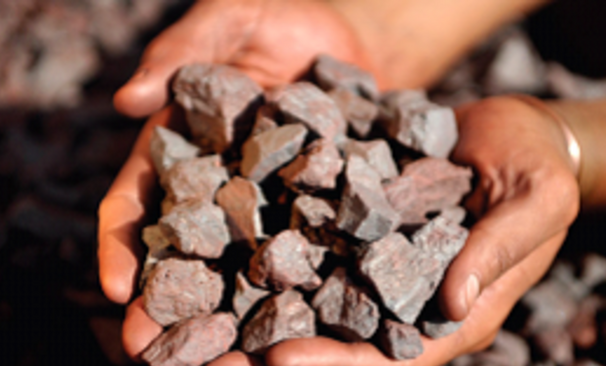 Minério de ferro granulado