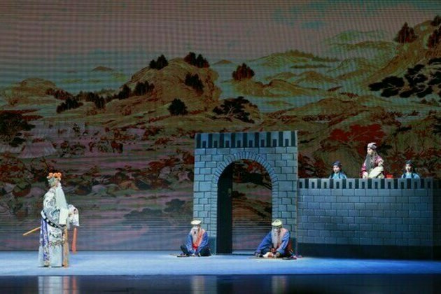 Xinhua Silk Road: E. China's Kunshan City hosts opera gala to showcase charm of Chinese opera